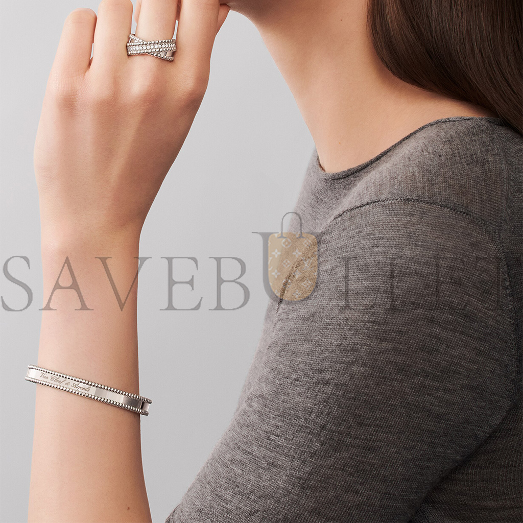 V*N CL*F arpels perlÉe signature bracelet, medium model - white gold  vcarp3k800